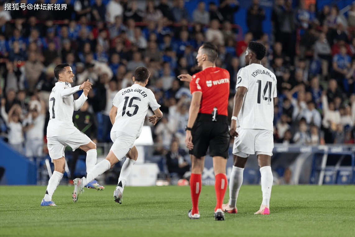 爱游戏tv-勒沃库森横扫皇马，库尔图瓦点燃赛场