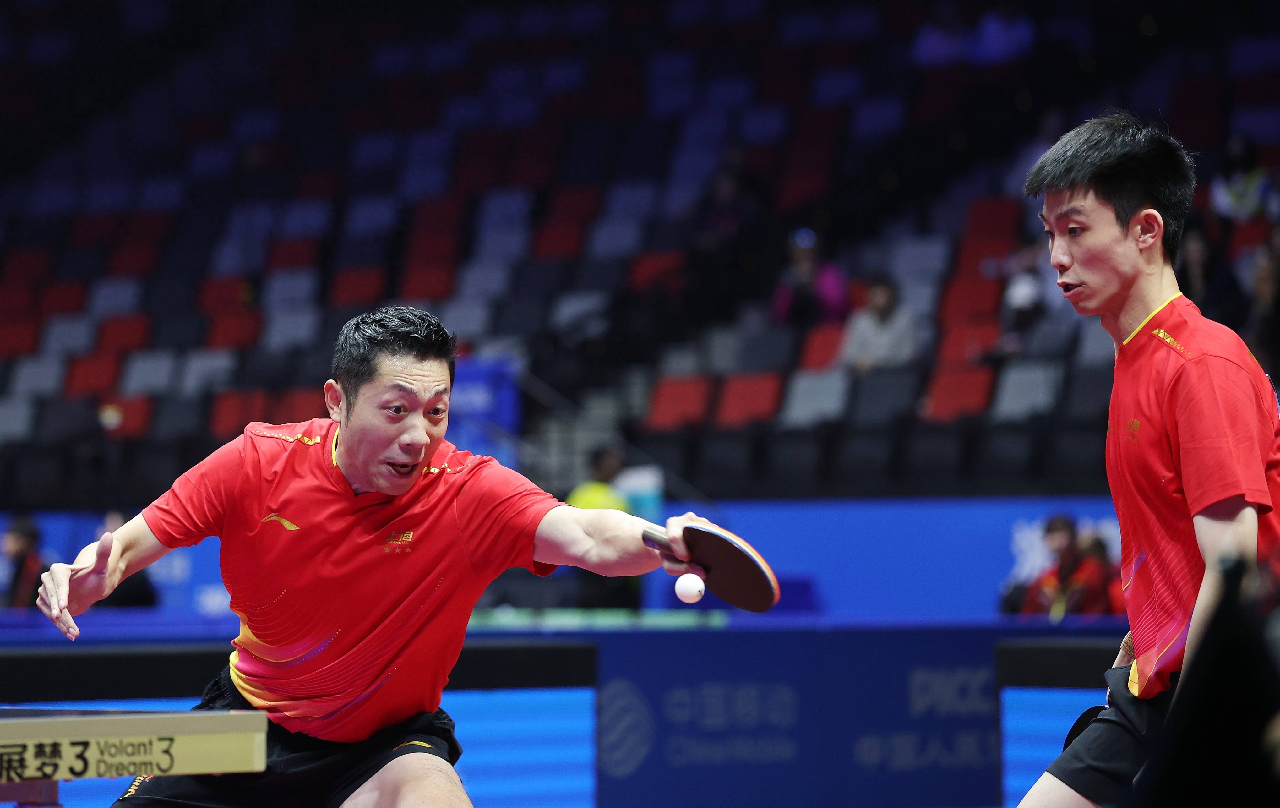 奥地利队鏖战瑞典队,许昕高光表现 奥地利队鏖战瑞典队,许昕高光表现